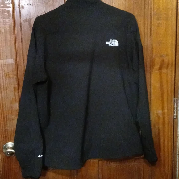 THE NORTH FACE BLACK JACKET NWOT - Picture 2 of 11